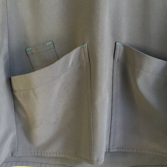 Scrub top size small ‘Med couture’ quick dry stretchy top grey teal boot cut - Picture 5 of 6